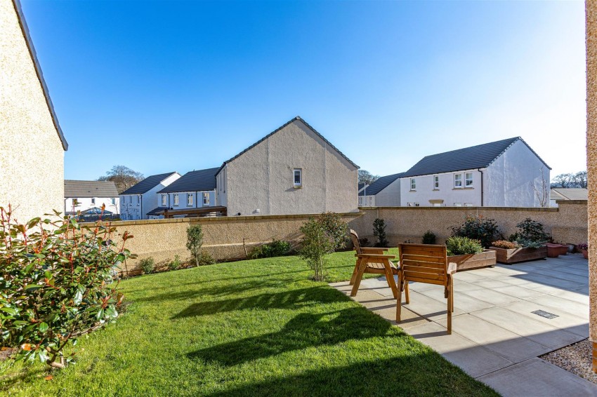 Images for 14 Knoll Park Place, Galashiels