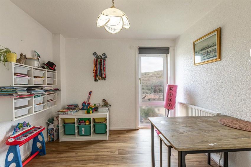 Images for 21 Balnakiel Terrace, Galashiels