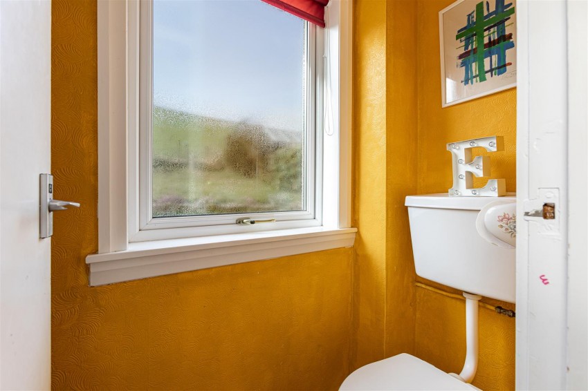 Images for 21 Balnakiel Terrace, Galashiels