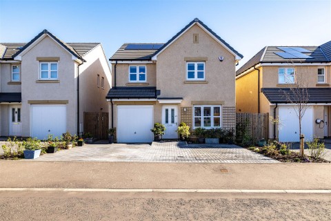View Full Details for 43 Smeaton Gardens, Whitecraig
