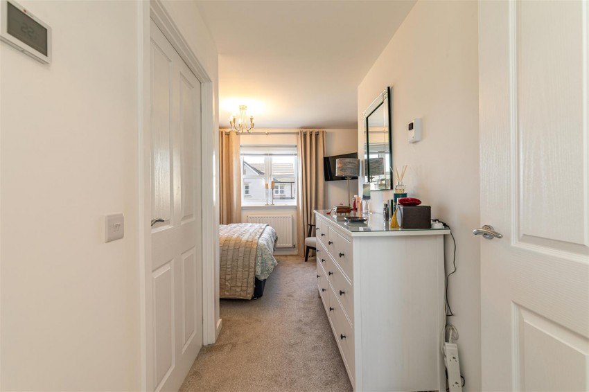 Images for 43 Smeaton Gardens, Whitecraig