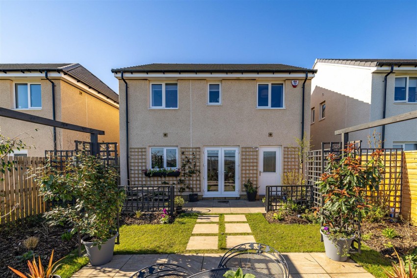 Images for 43 Smeaton Gardens, Whitecraig