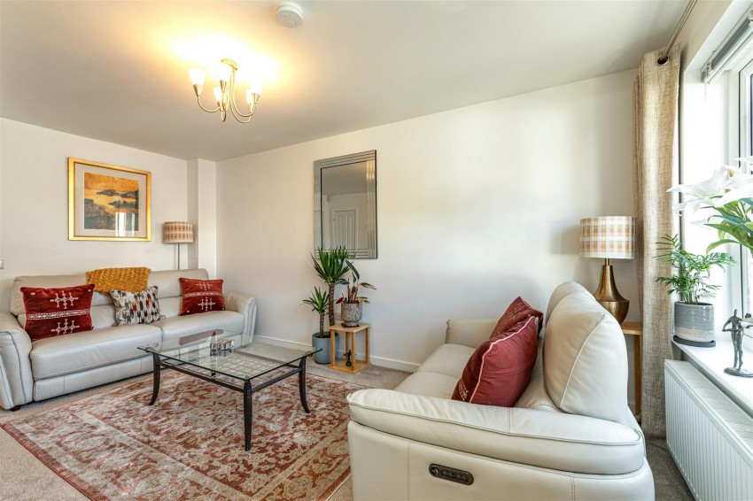 Images for 43 Smeaton Gardens, Whitecraig