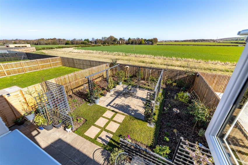 Images for 43 Smeaton Gardens, Whitecraig