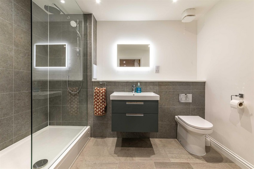 Images for 7 Westgrove Apartments, Waverley Road, Melrose