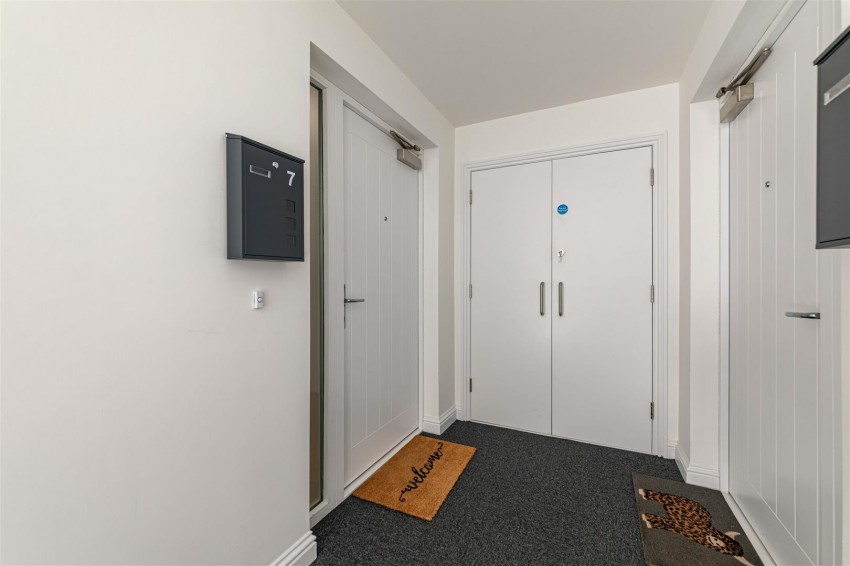 Images for 7 Westgrove Apartments, Waverley Road, Melrose