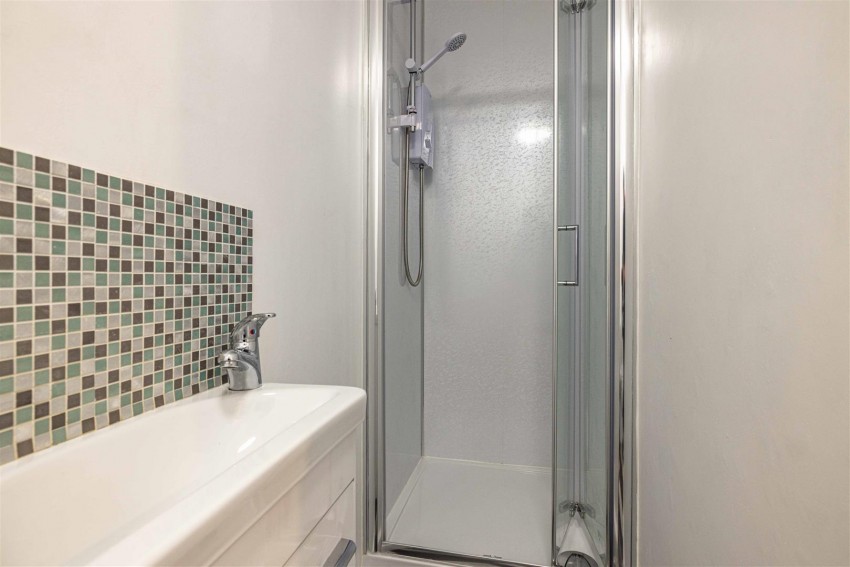 Images for 13 Wood Street, Galashiels