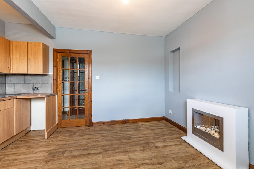 Images for 8/2 Teviot Crescent, Hawick