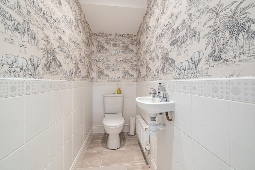 Images for 33 Bowmont Court, Heiton, Kelso