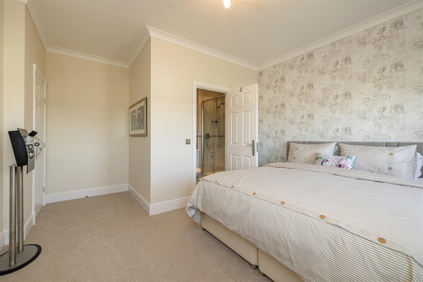 Images for 33 Bowmont Court, Heiton, Kelso
