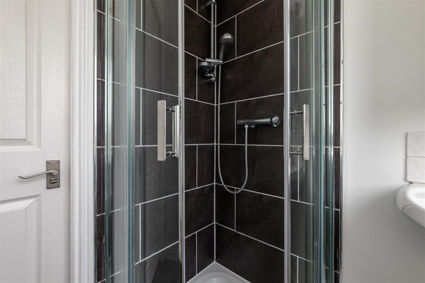 Images for 276 Gala Park, Galashiels