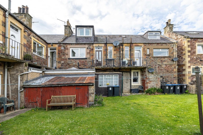 Images for 4 Douglas Place, Galashiels