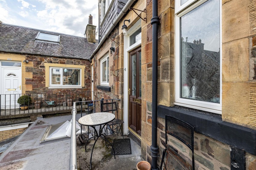 Images for 4 Douglas Place, Galashiels