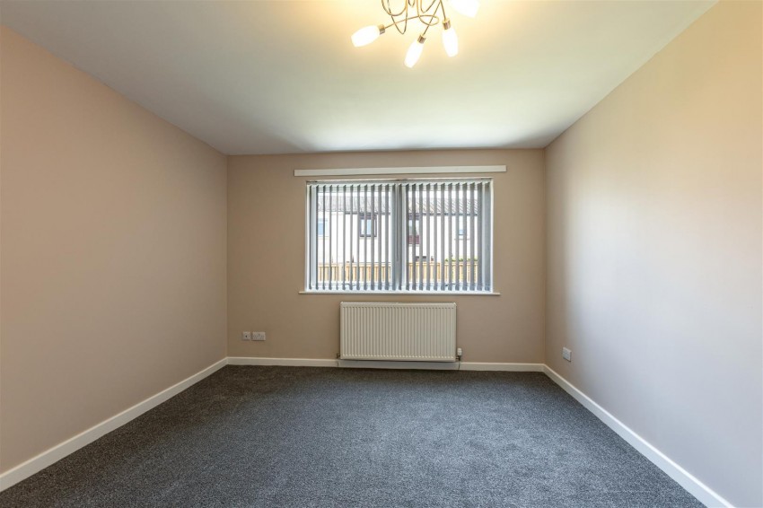 Images for 54 Sydenham Court, Kelso