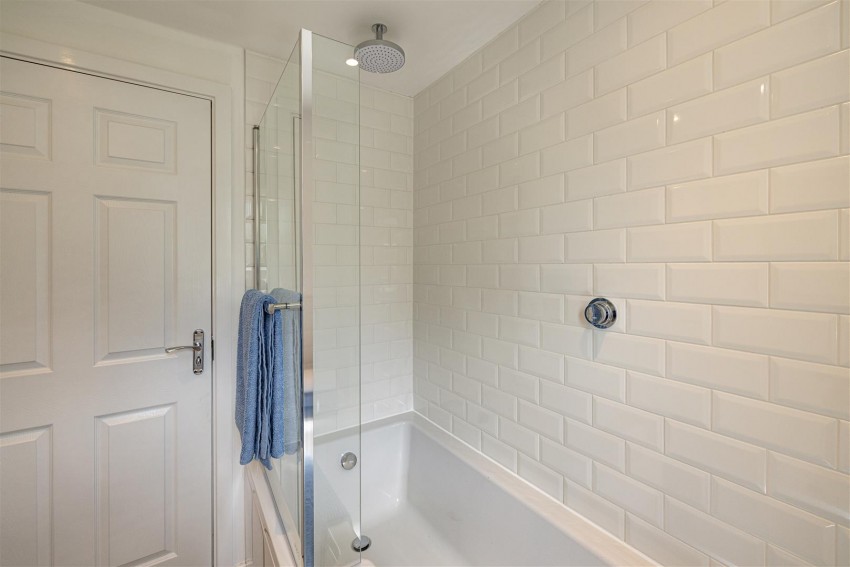Images for 41 Knoll Park, Galashiels