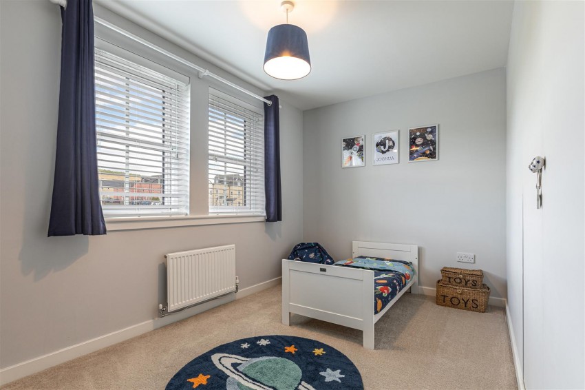 Images for 41 Knoll Park, Galashiels