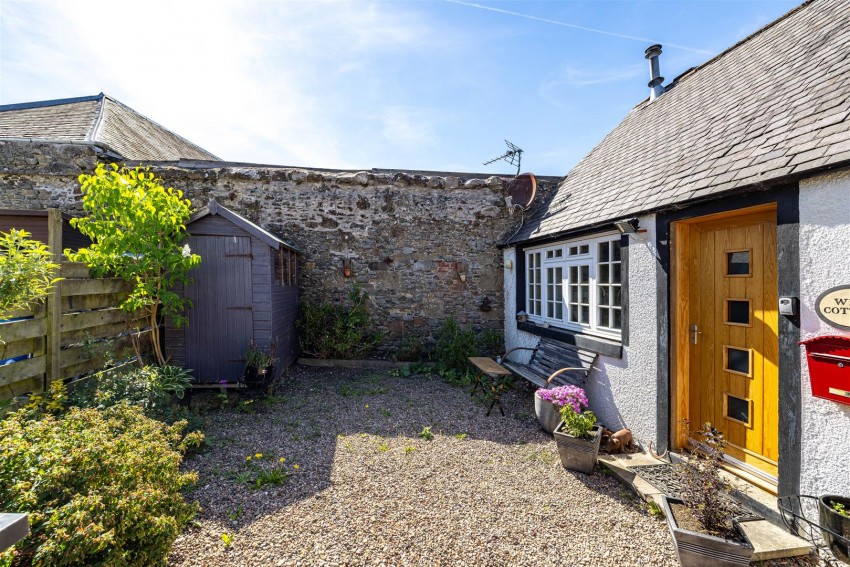Images for West Cottage, Darnick, Melrose