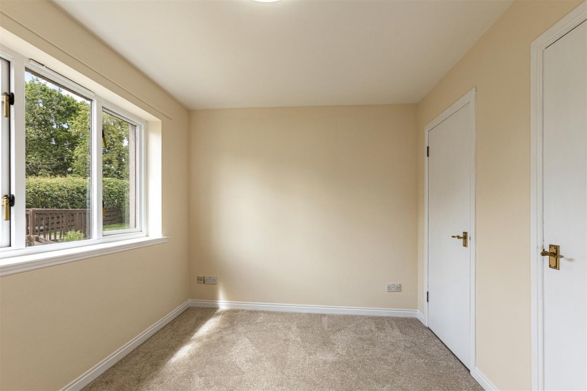 Images for 8 Knowepark, Selkirk