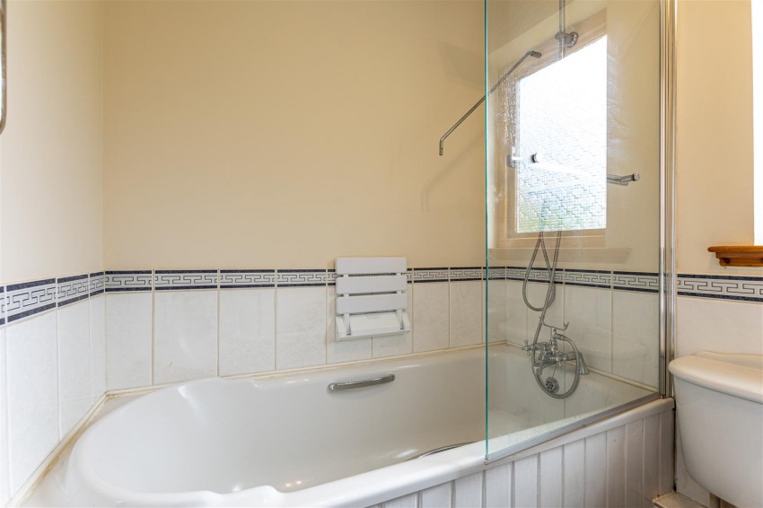 Images for 8 Knowepark, Selkirk