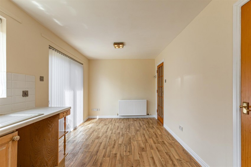 Images for 8 Knowepark, Selkirk