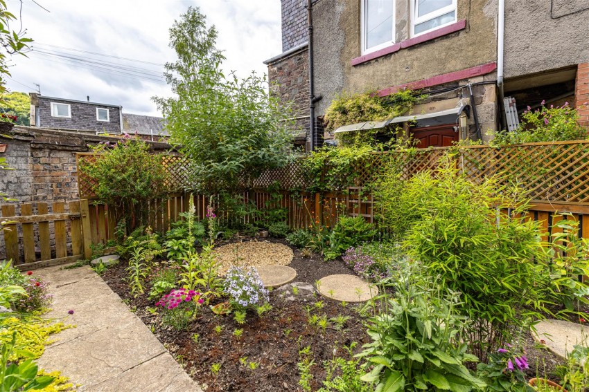 Images for 25 Douglas Street, Galashiels