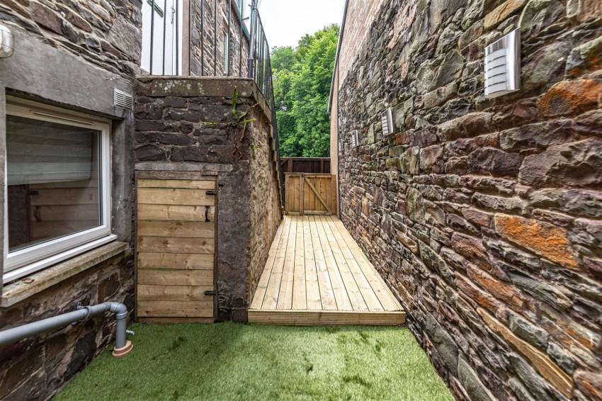Images for 27 Hall Street, Galashiels