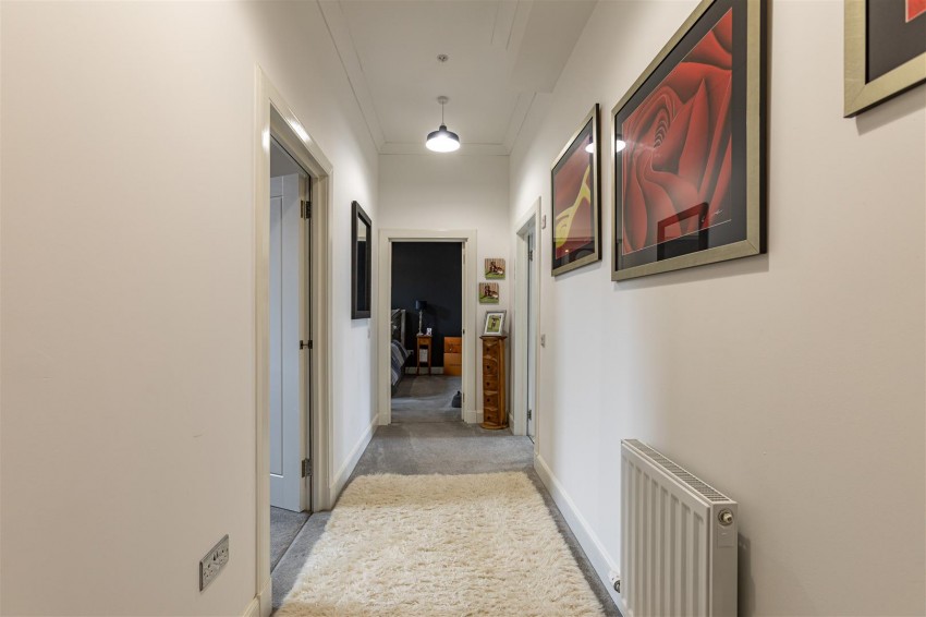 Images for 1 Lower Court, Chiefswood Road, Melrose