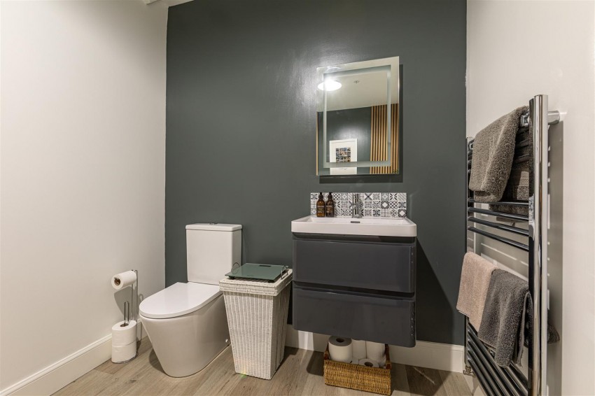 Images for 1 Lower Court, Chiefswood Road, Melrose