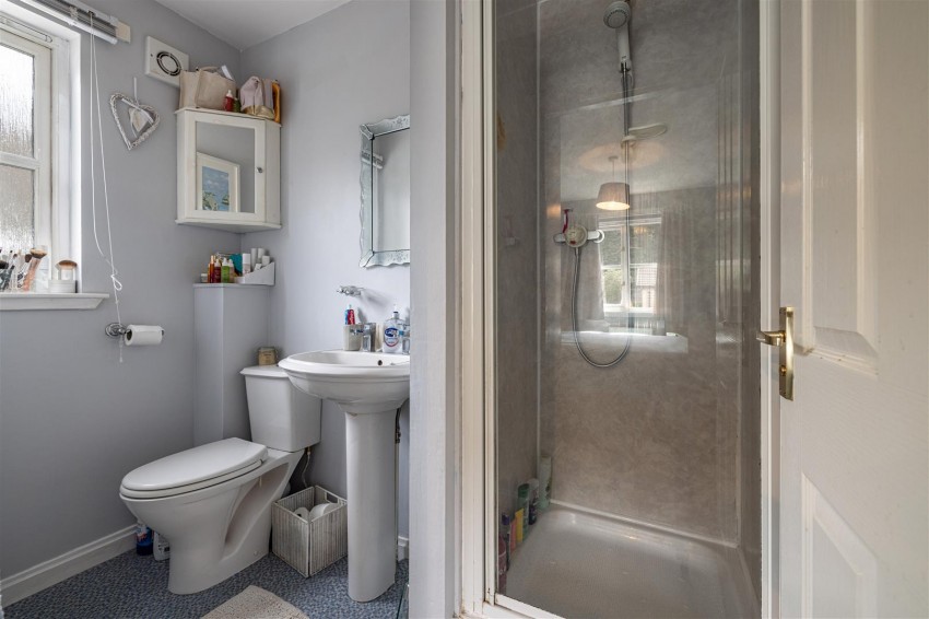 Images for 10 Annfield Gardens, Galashiels