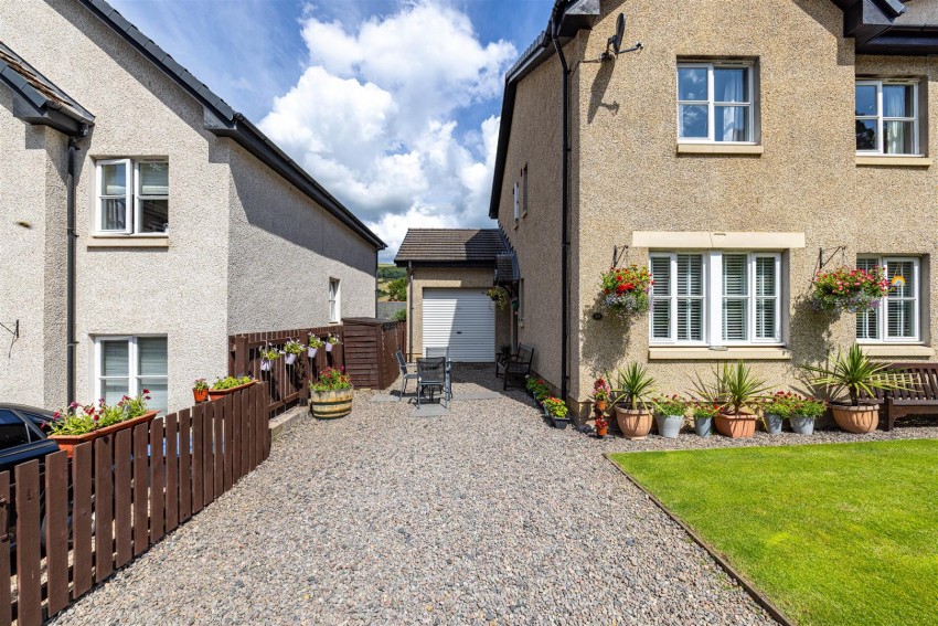 Images for 10 Annfield Gardens, Galashiels