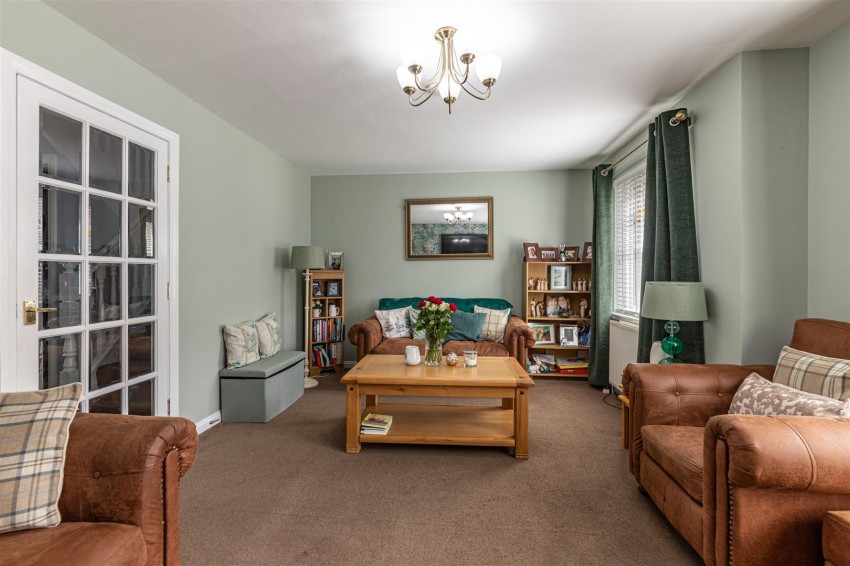 Images for 10 Annfield Gardens, Galashiels