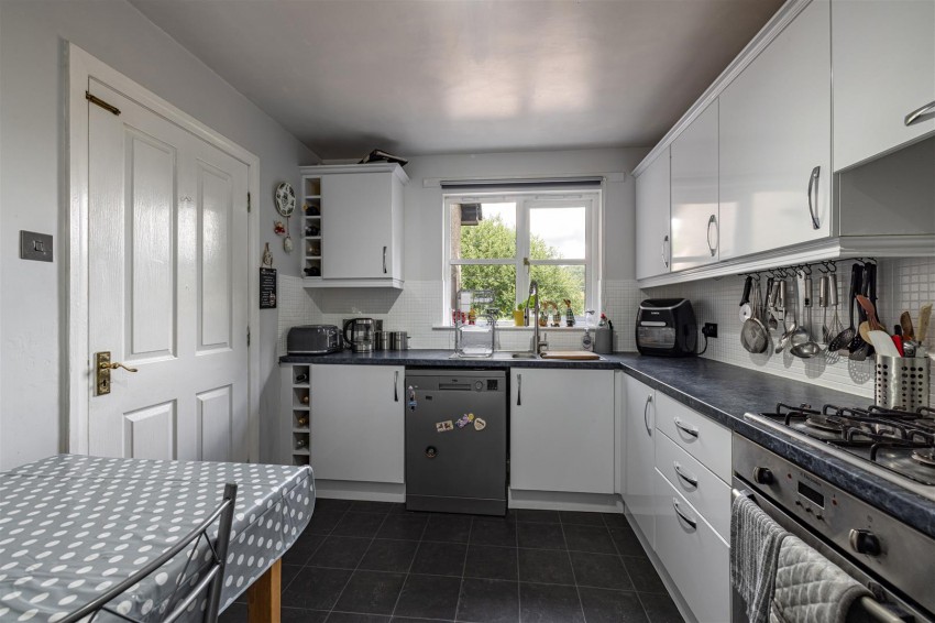 Images for 10 Annfield Gardens, Galashiels