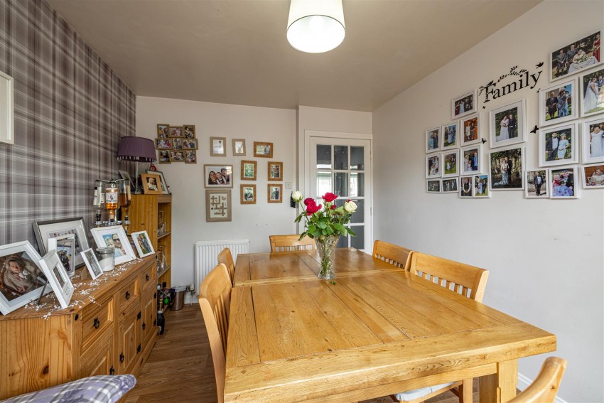 Images for 10 Annfield Gardens, Galashiels