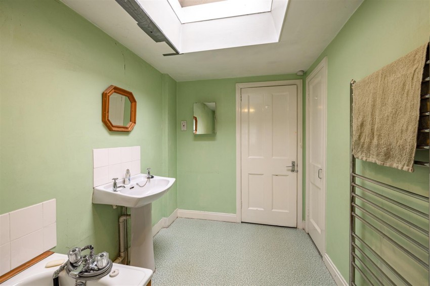 Images for 50 High Cross Avenue, Melrose