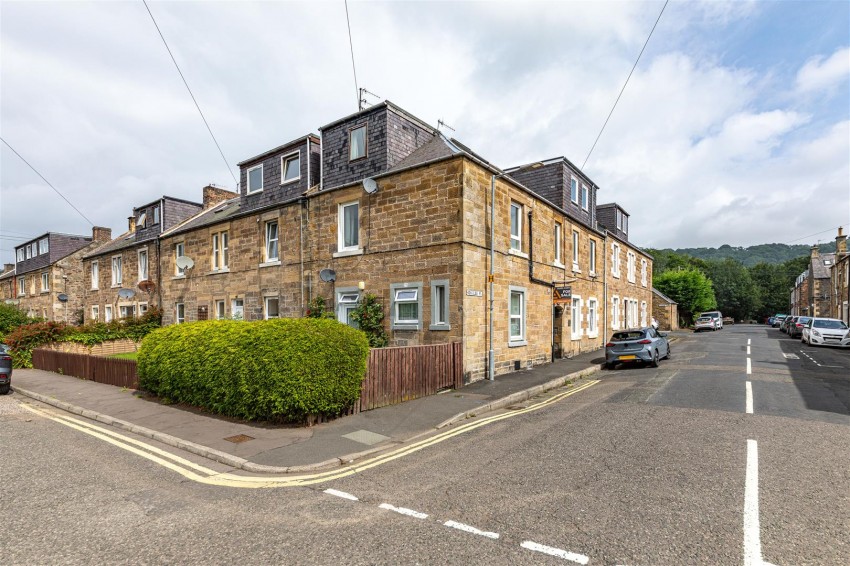 Images for 9 Douglas Place, Galashiels