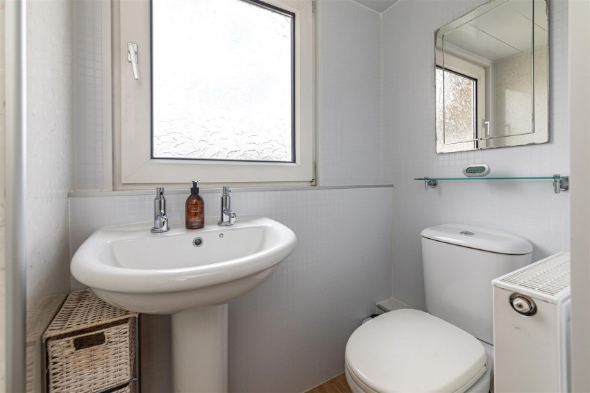 Images for 9 Douglas Place, Galashiels