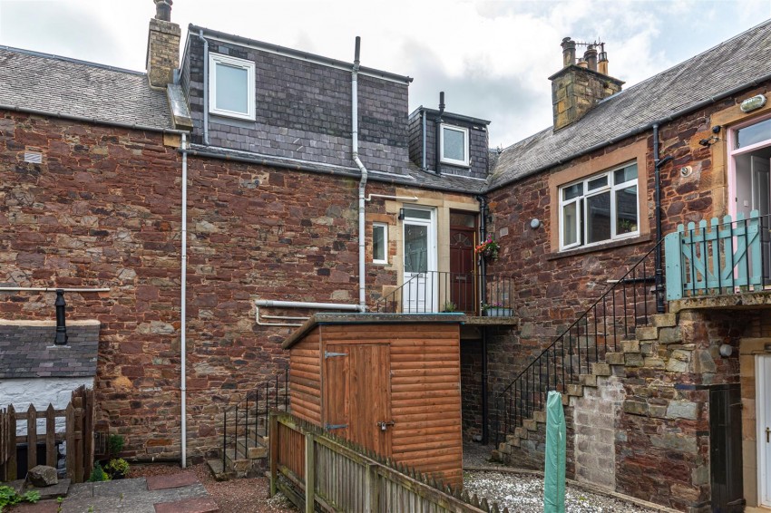 Images for 9 Douglas Place, Galashiels