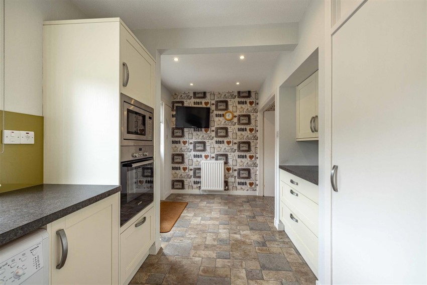 Images for 67 Back Row, Selkirk