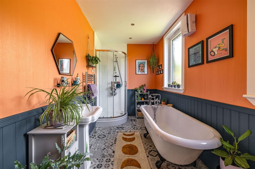 Images for 42 Glendinning Terrace, Galashiels
