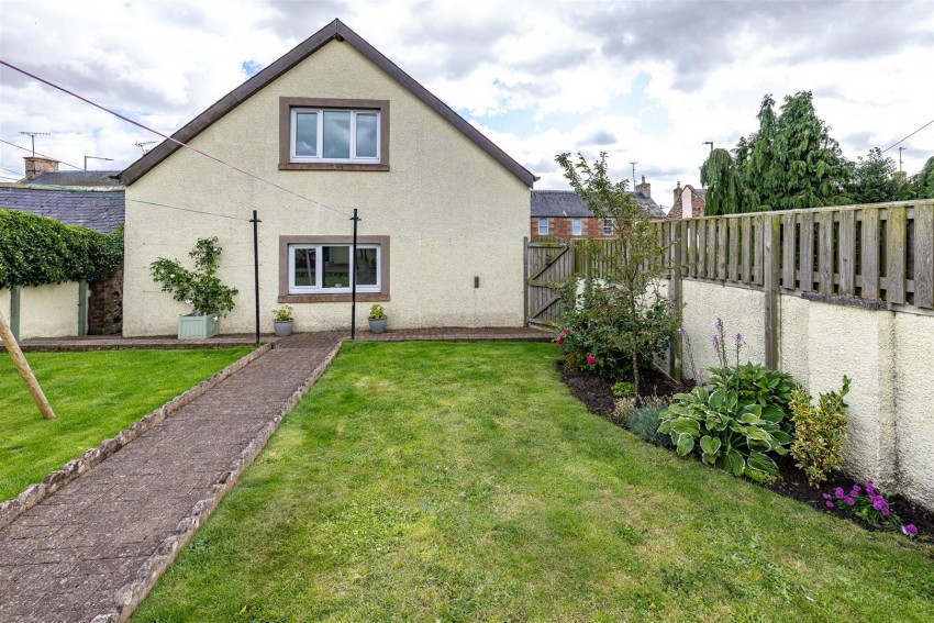 Images for First House, Church Hill, Greenlaw, Duns