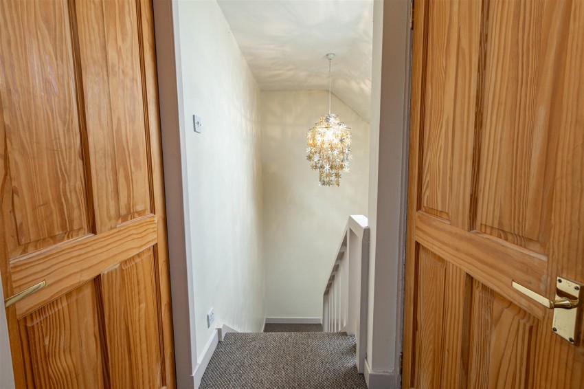 Images for 8 Whitefield Crescent, Newtown St. Boswells