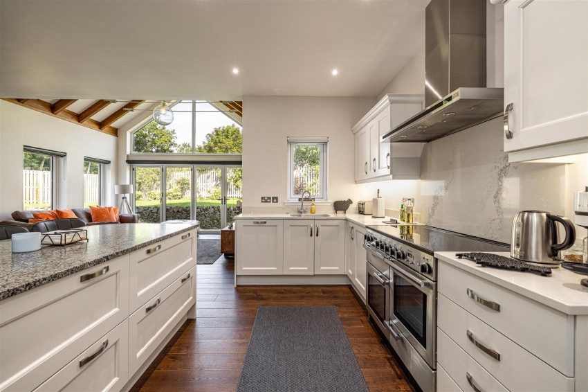 Images for Skirmish Hill, Lye Road, Darnick, Melrose