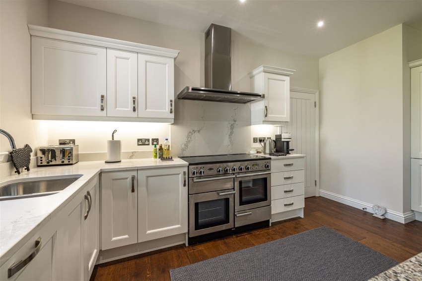 Images for Skirmish Hill, Lye Road, Darnick, Melrose