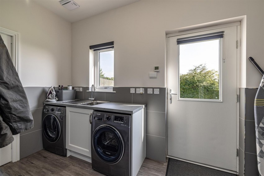 Images for Skirmish Hill, Lye Road, Darnick, Melrose