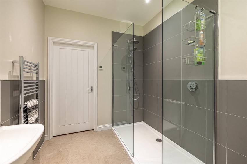 Images for Skirmish Hill, Lye Road, Darnick, Melrose