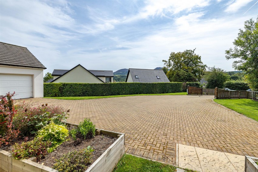 Images for Skirmish Hill, Lye Road, Darnick, Melrose