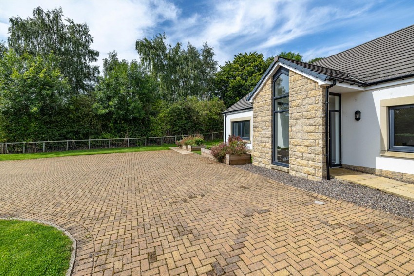 Images for Skirmish Hill, Lye Road, Darnick, Melrose