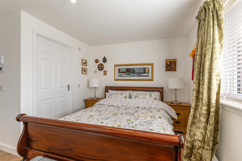 Images for 12 Smeaton Wynd, Edinburgh