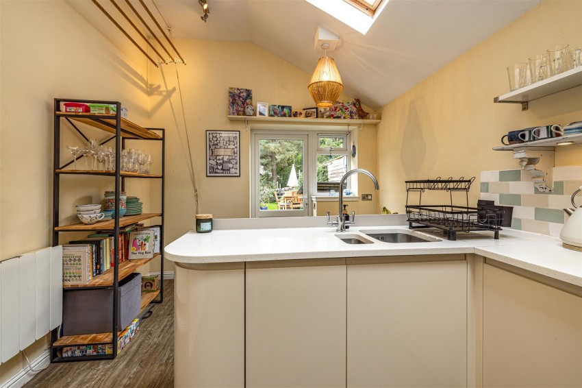Images for 35 Earlston Road, Stow