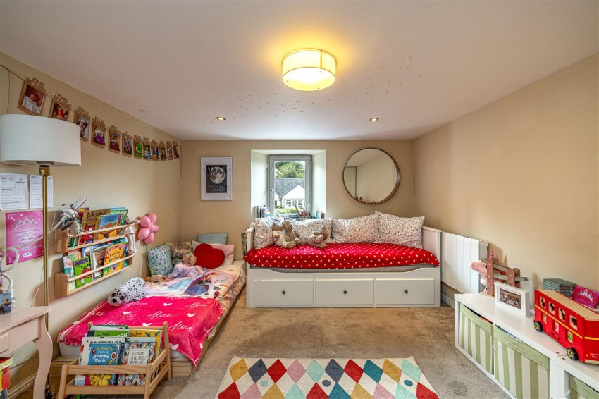 Images for 35 Earlston Road, Stow